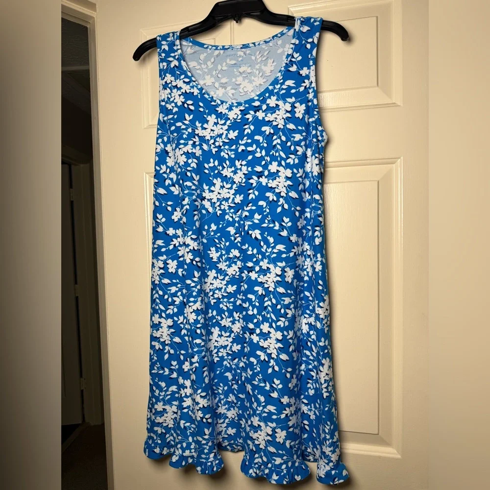 Draper James Floral Leaf Print Blue White Ruffle Sleeveless Nightie
